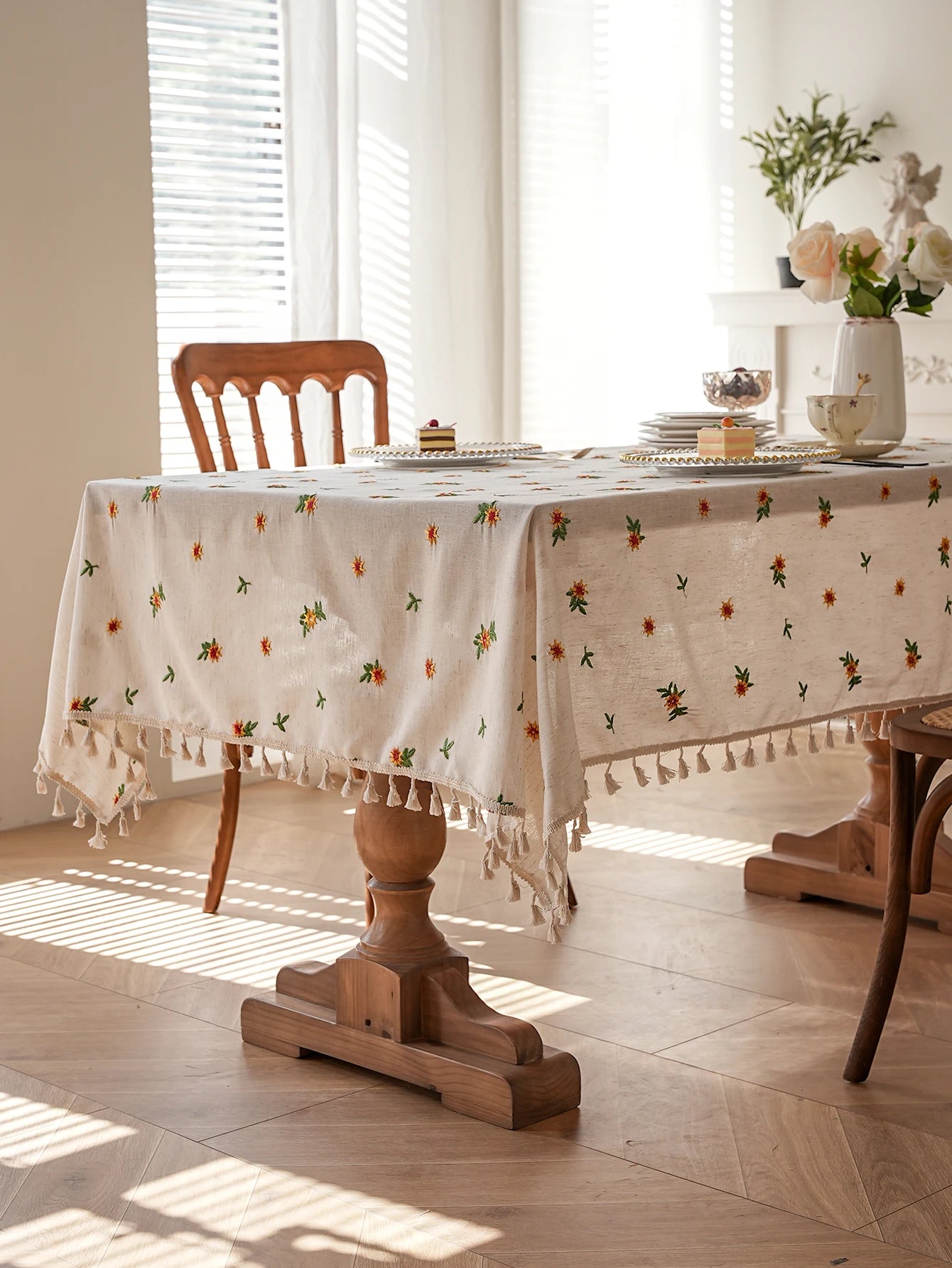 Yellow Daisy Embroidery Tassel Tablecloth for Living Room Kitchen Dining Table Cover Cloth