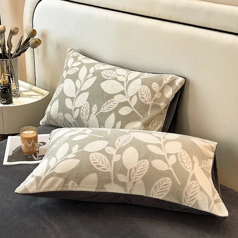 Four-piece Set Autumn and Winter Carved Coral Fleece Warm Quilt Cover Bedding